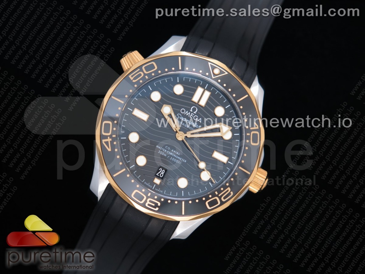 VS공장 오메가 씨마스터 다이버300 옐로우골드 콤비 블랙 러버 / 2018 Seamaster Diver 300M SSYG VSF 11 Best Edition YG Bezel Black Dial on Black Rubber Strap A8800